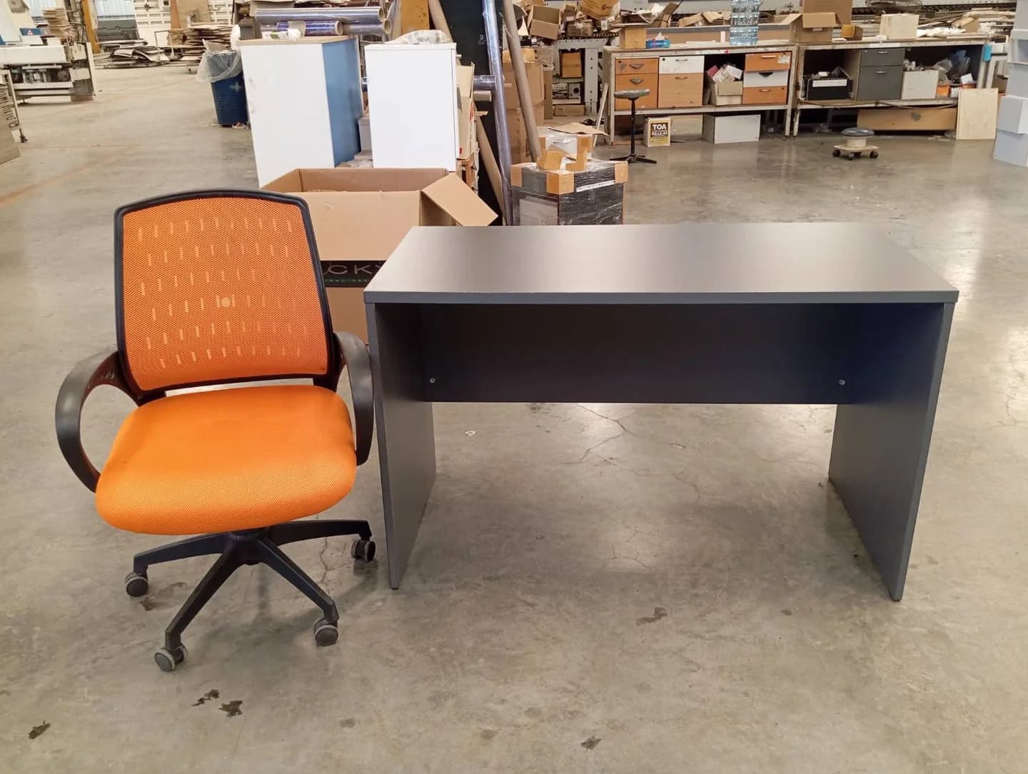 Graphite melamine desk 120×60×75 cm — as-is