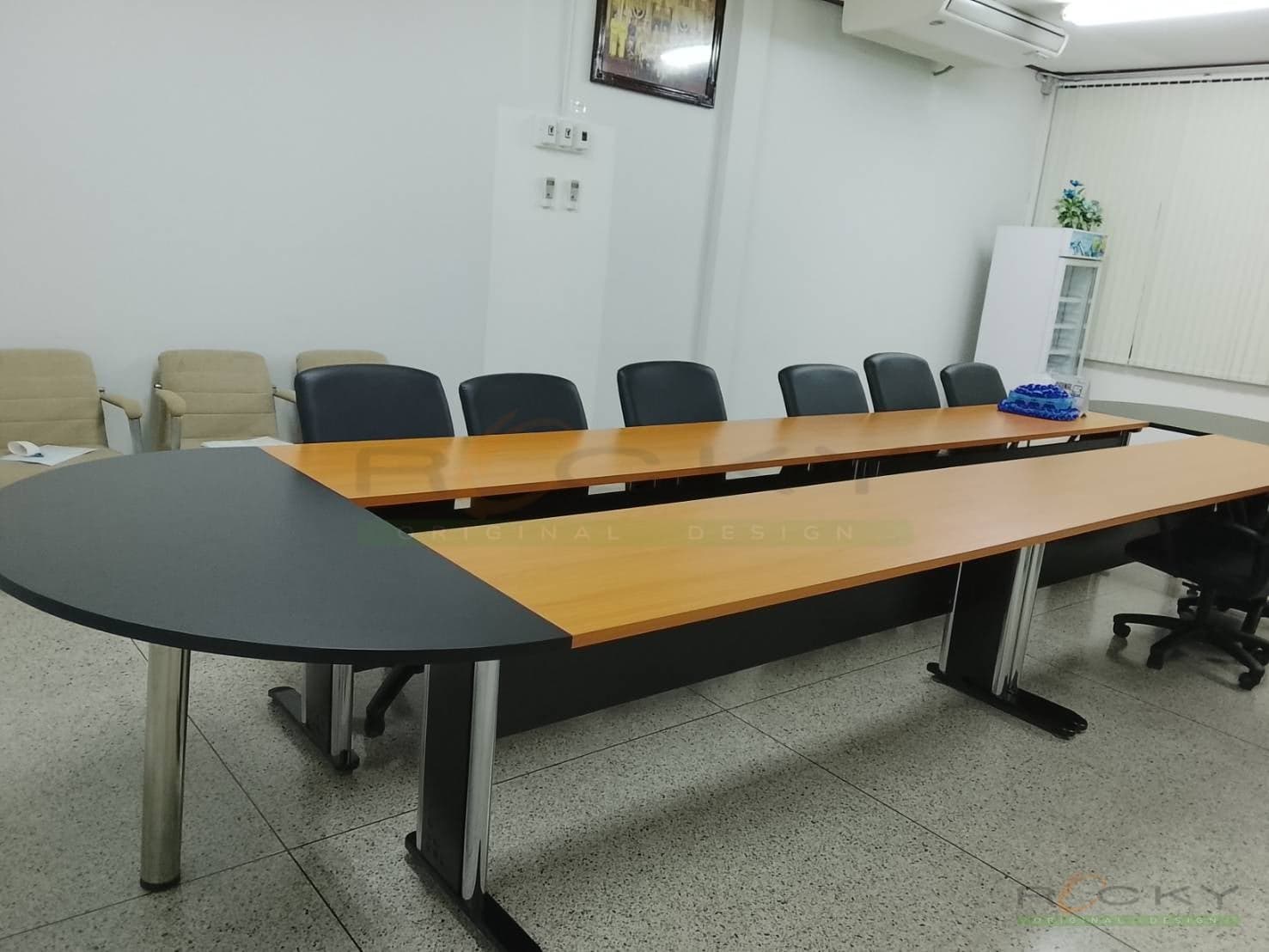 12/6/26-โต๊ะประชุม
