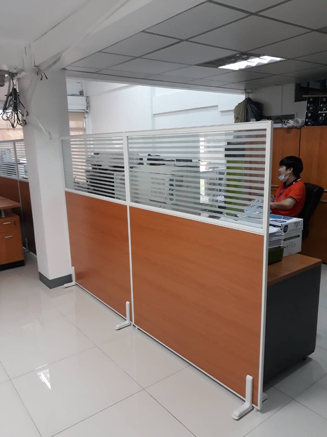 พาทิชั่นรุ่น 2 ครึ่งกระจกขัดลาย ขนาดความสูง 150 cm