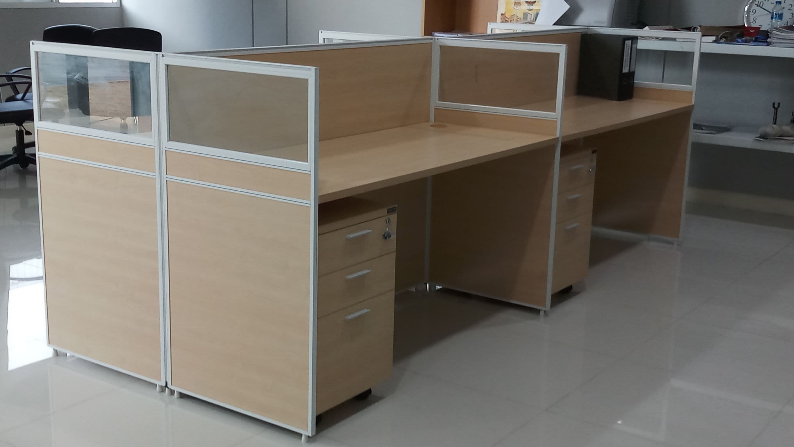 พาทิชั่นรุ่น 2 ครึ่งกระจกใส ขนาดความสูง 120 cm