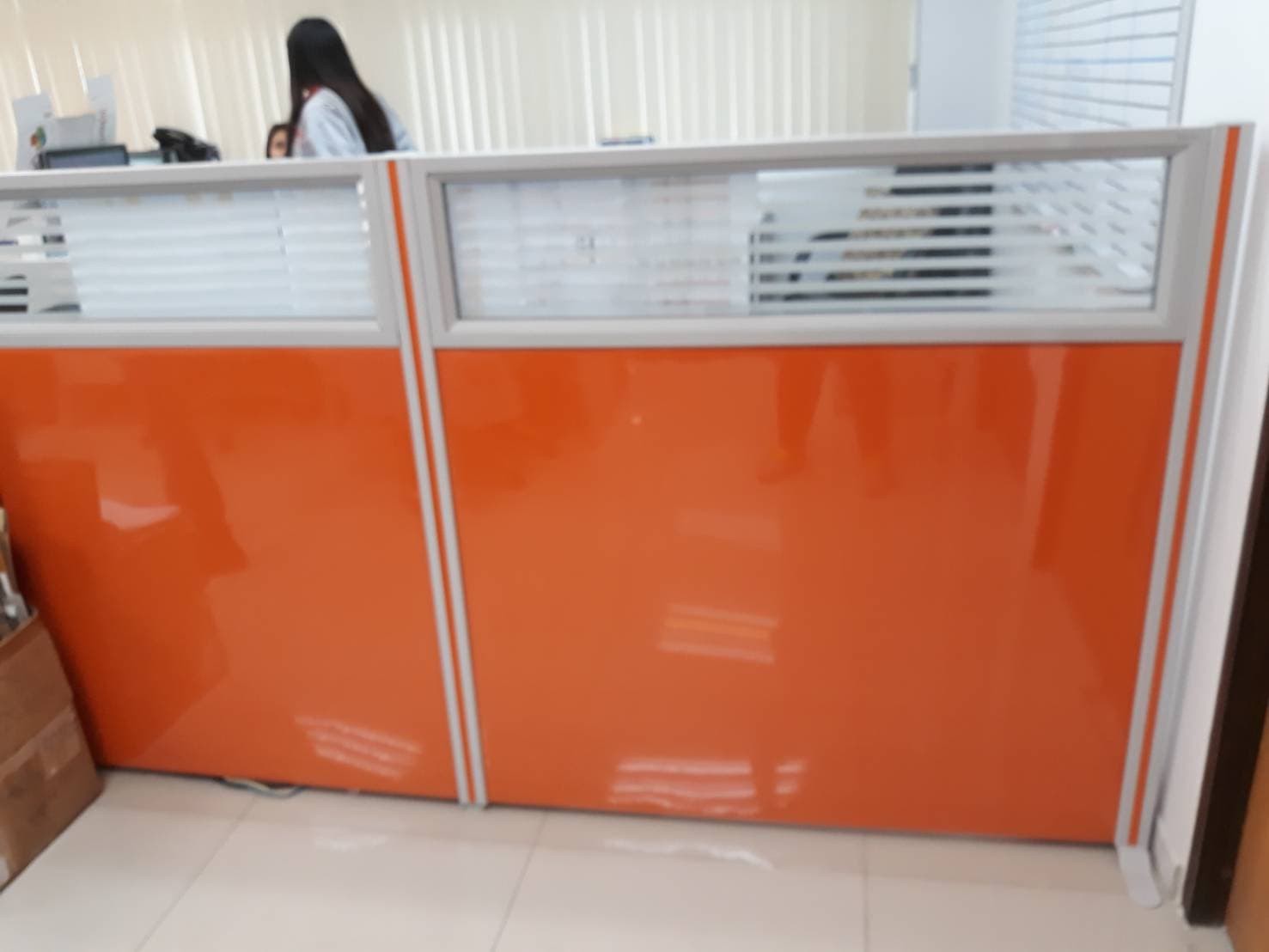 พาทิชั่นรุ่น 5 ครึ่งกระจกขัดลาย ขนาดความสูง 150 cm