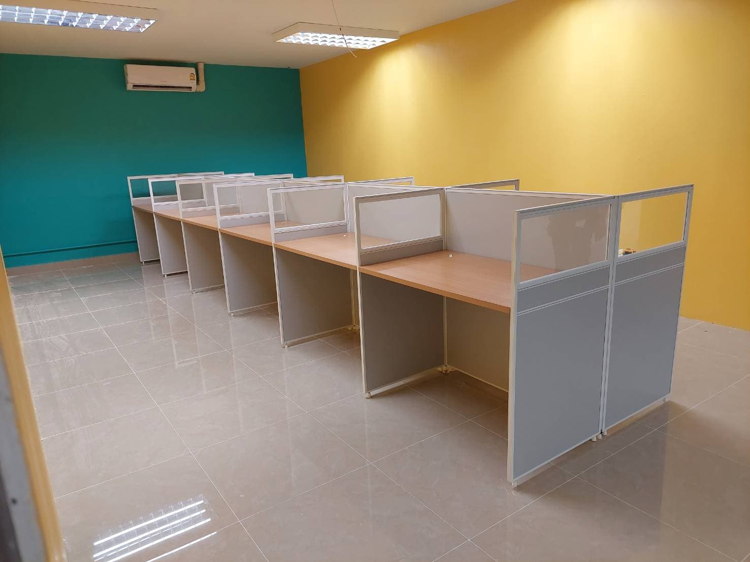 โต๊ะทำงานกลุ่ม 6 ที่นั่ง
