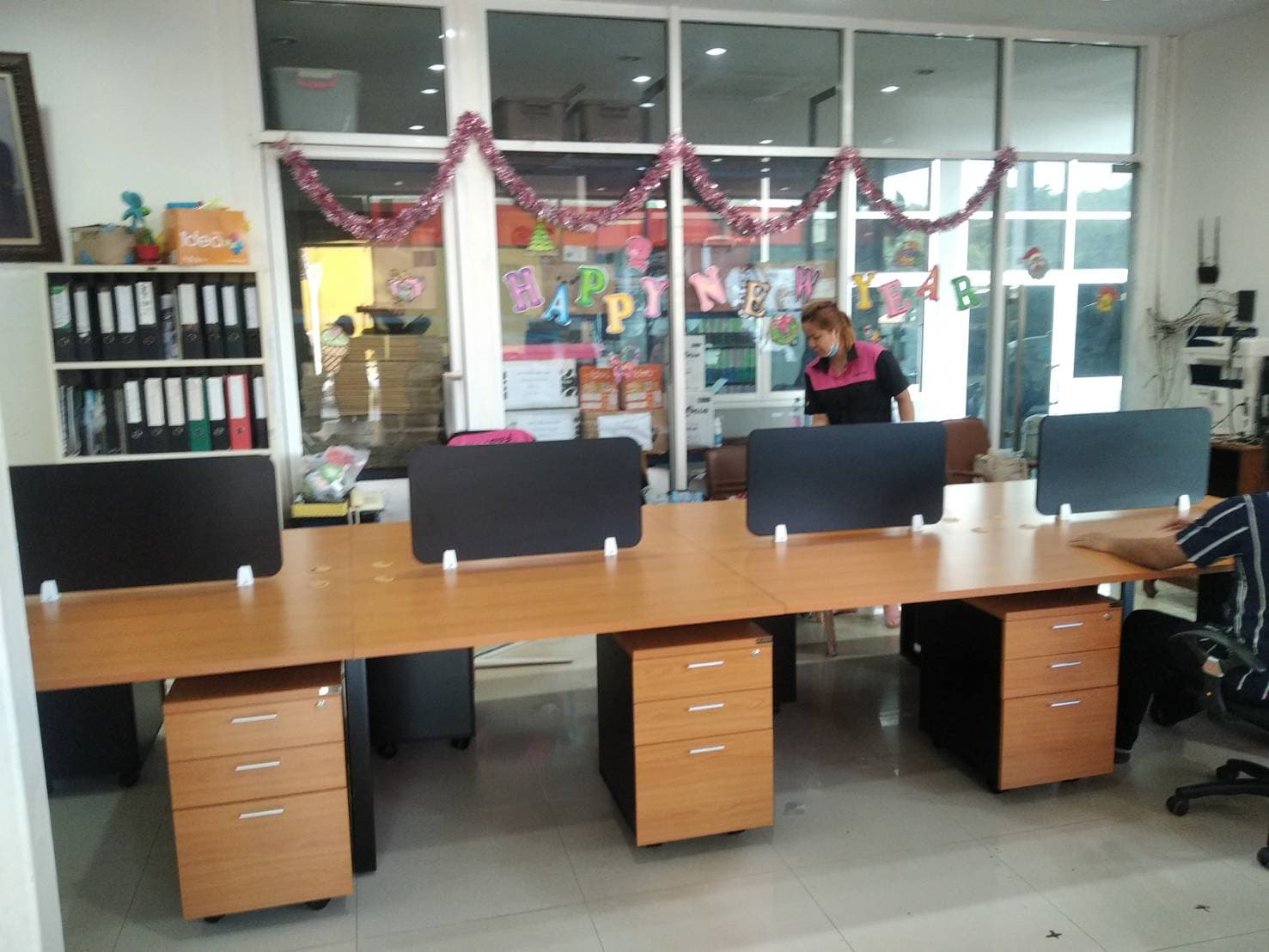 โต๊ะทำงานกลุ่ม 8 ที่นั่ง