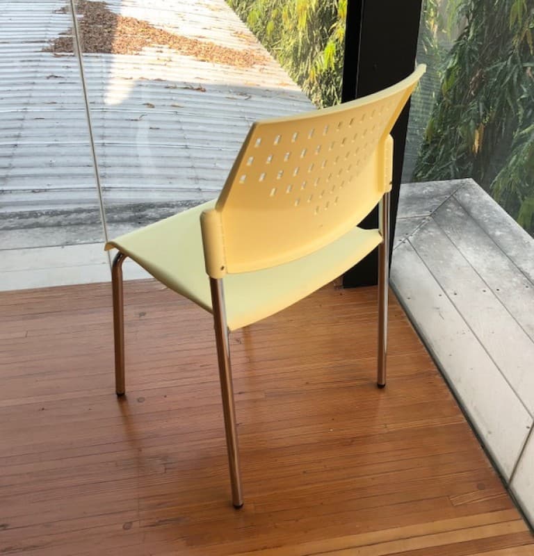 เก้าอี้อเนกประสงค์